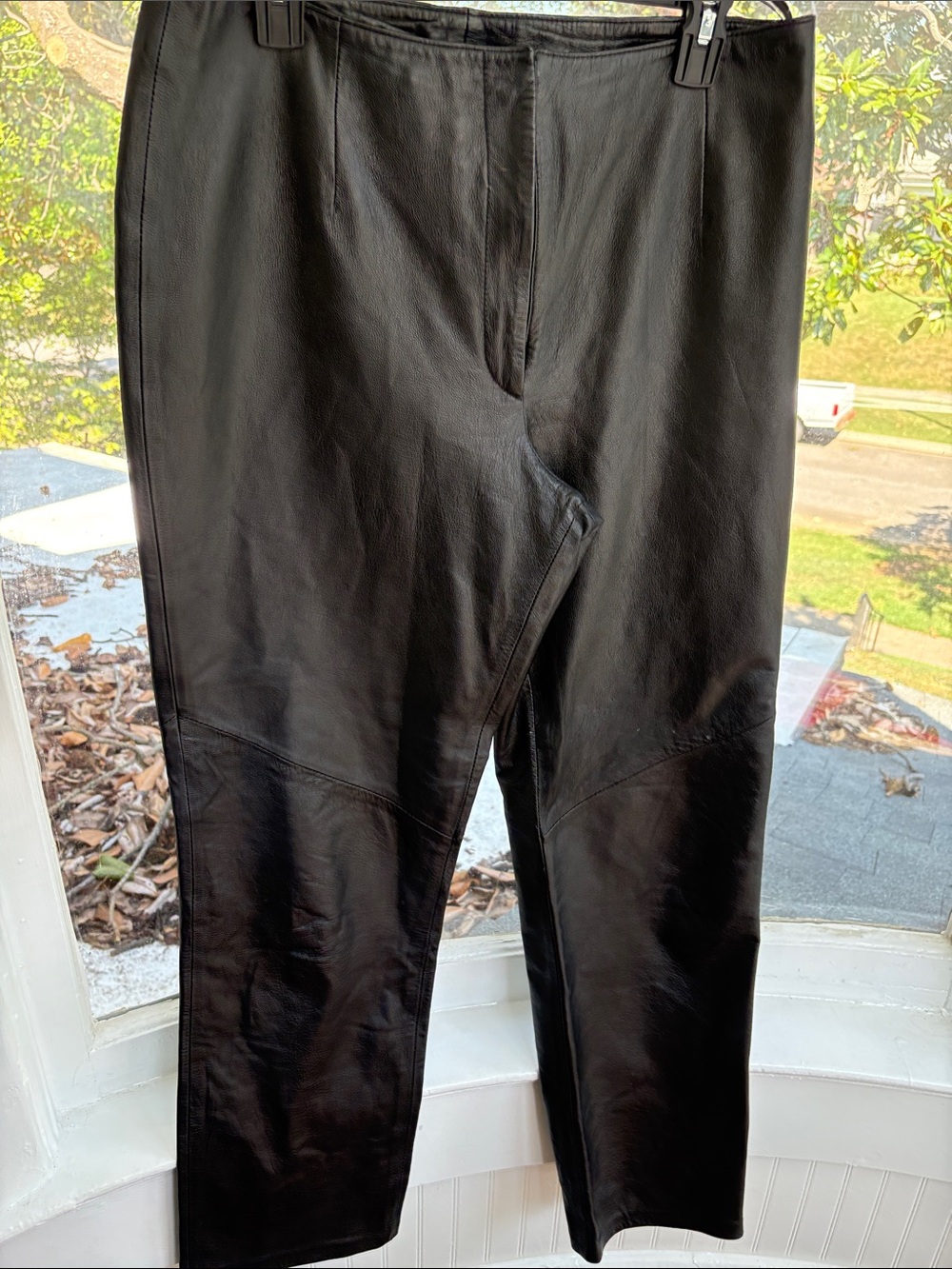 Women's Black Straight-Leg Leather Pants-12